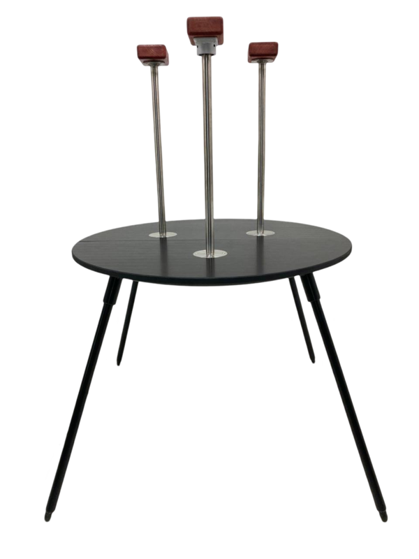 Цирковий реквізит - Стіл для Еквілібру з трьома тростями