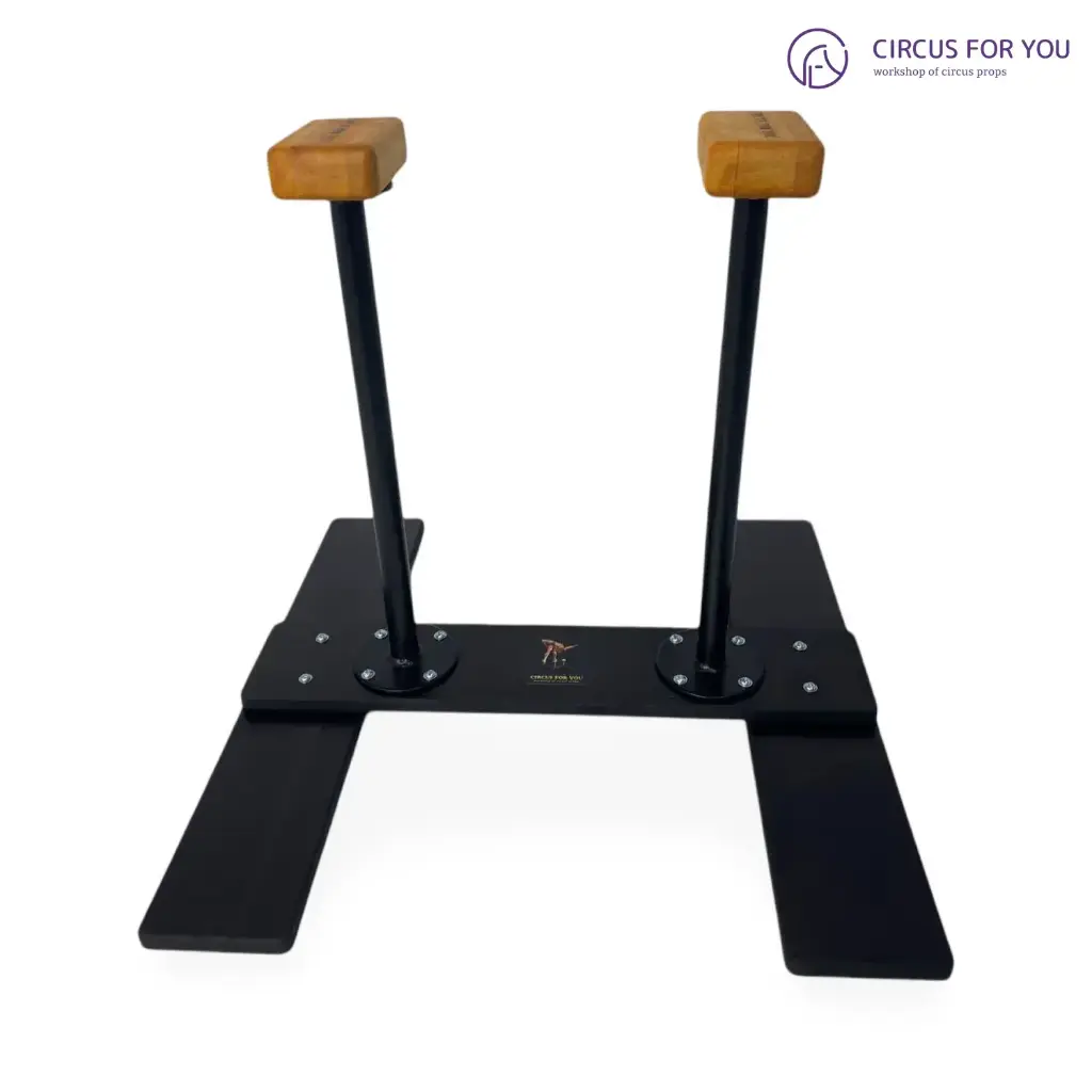 Акробатичні стійки "Універсал" на розбірній платформі