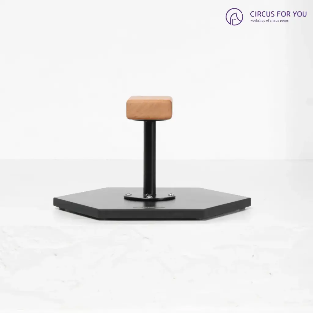 Стійки акробатичні “Тревел” шестикутна платформа