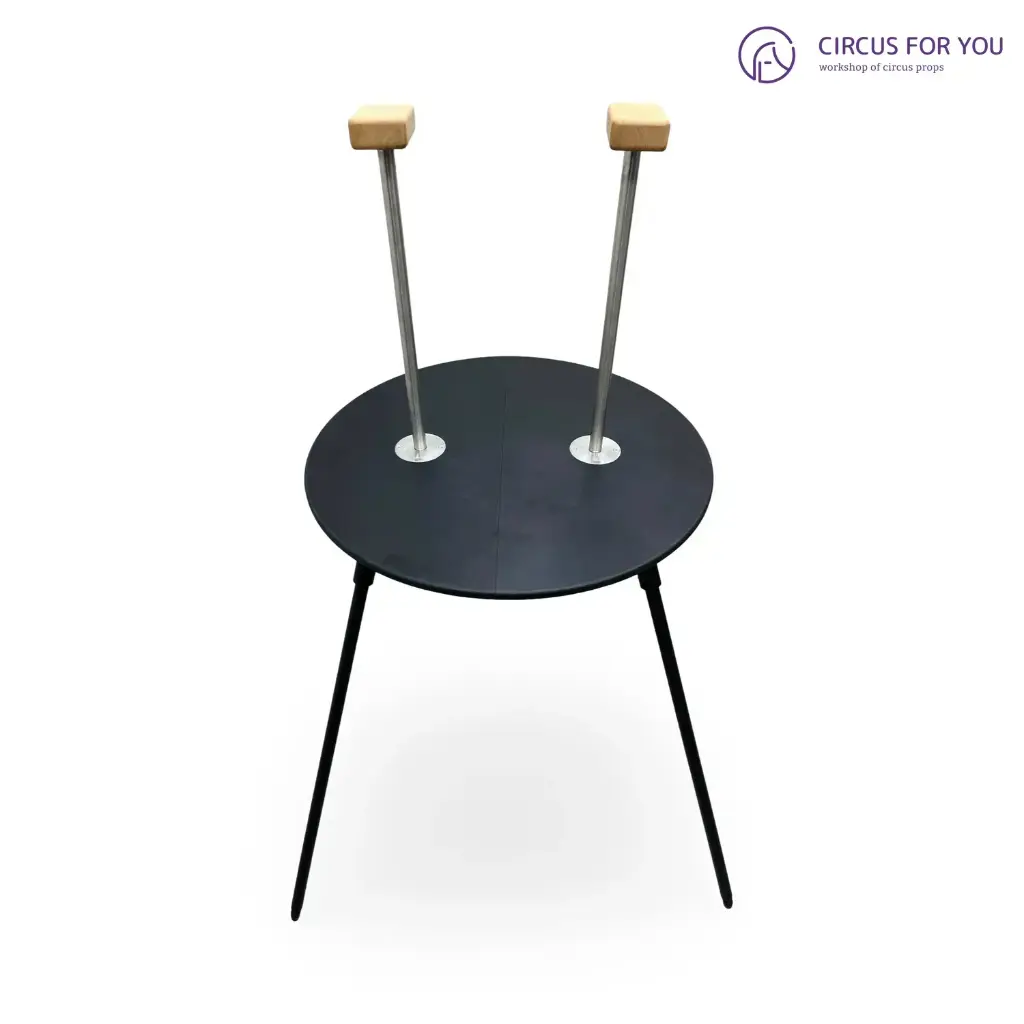 Стіл для Еквілібру з двома тростями