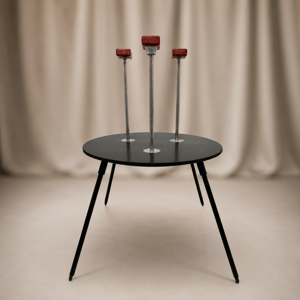 Equilibrium table with three canes