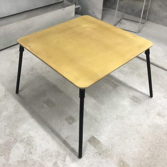 Table for contortion (square)